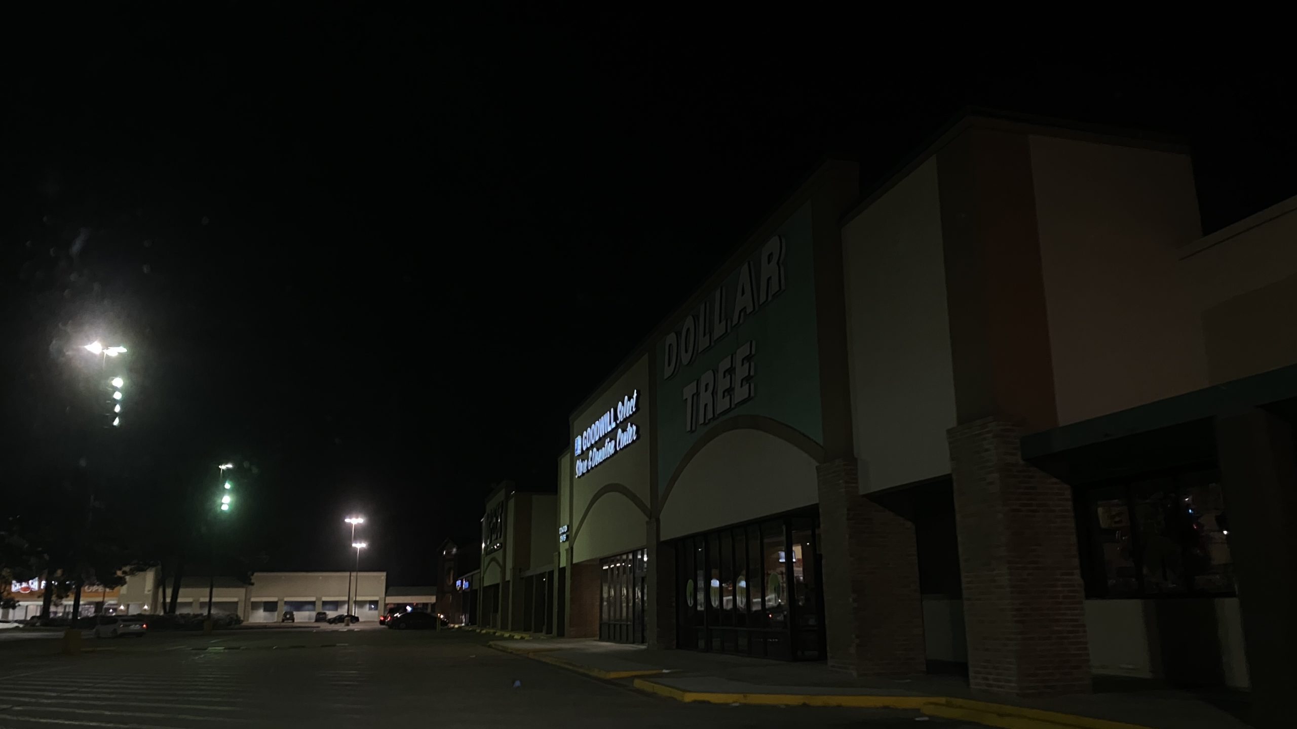 Reviews of “Dollar Tree” located by McDonald’s in Atascocita, Texas, by