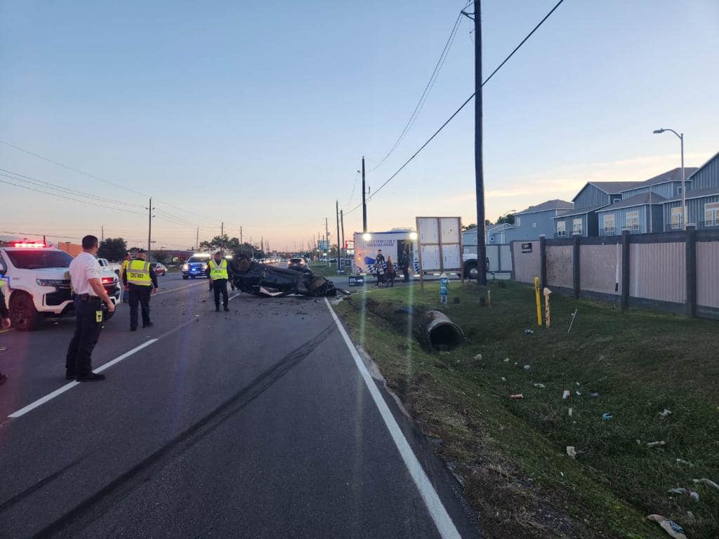 Major Vehicle Crash Occurred on Kuykendahl Road, Emergency Crews